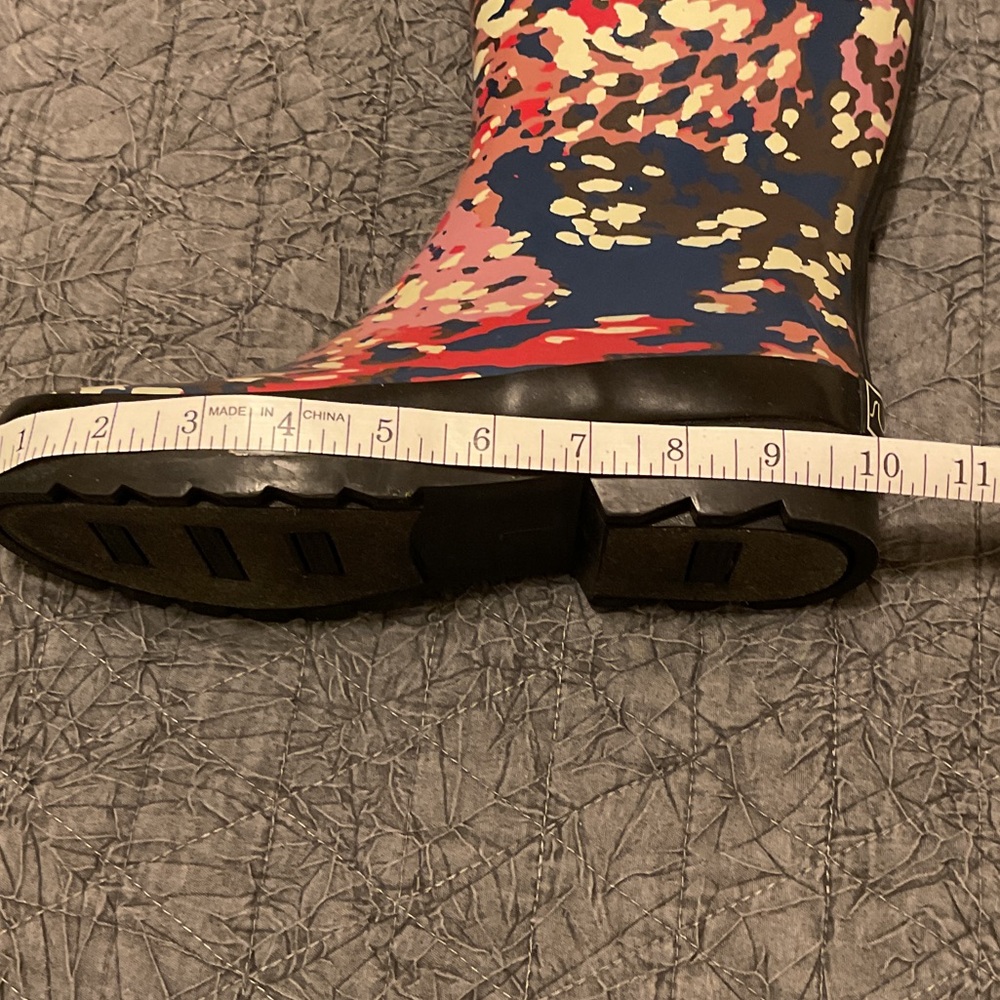 Colorful Patterned Rain Boots - Picture 9 of 10